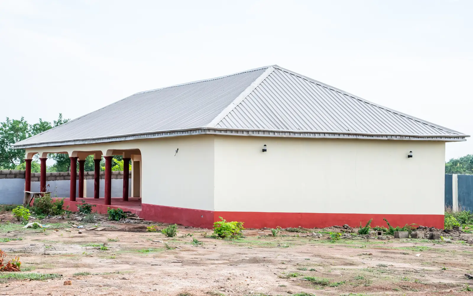 Nootia FM Radio Station, Okuta